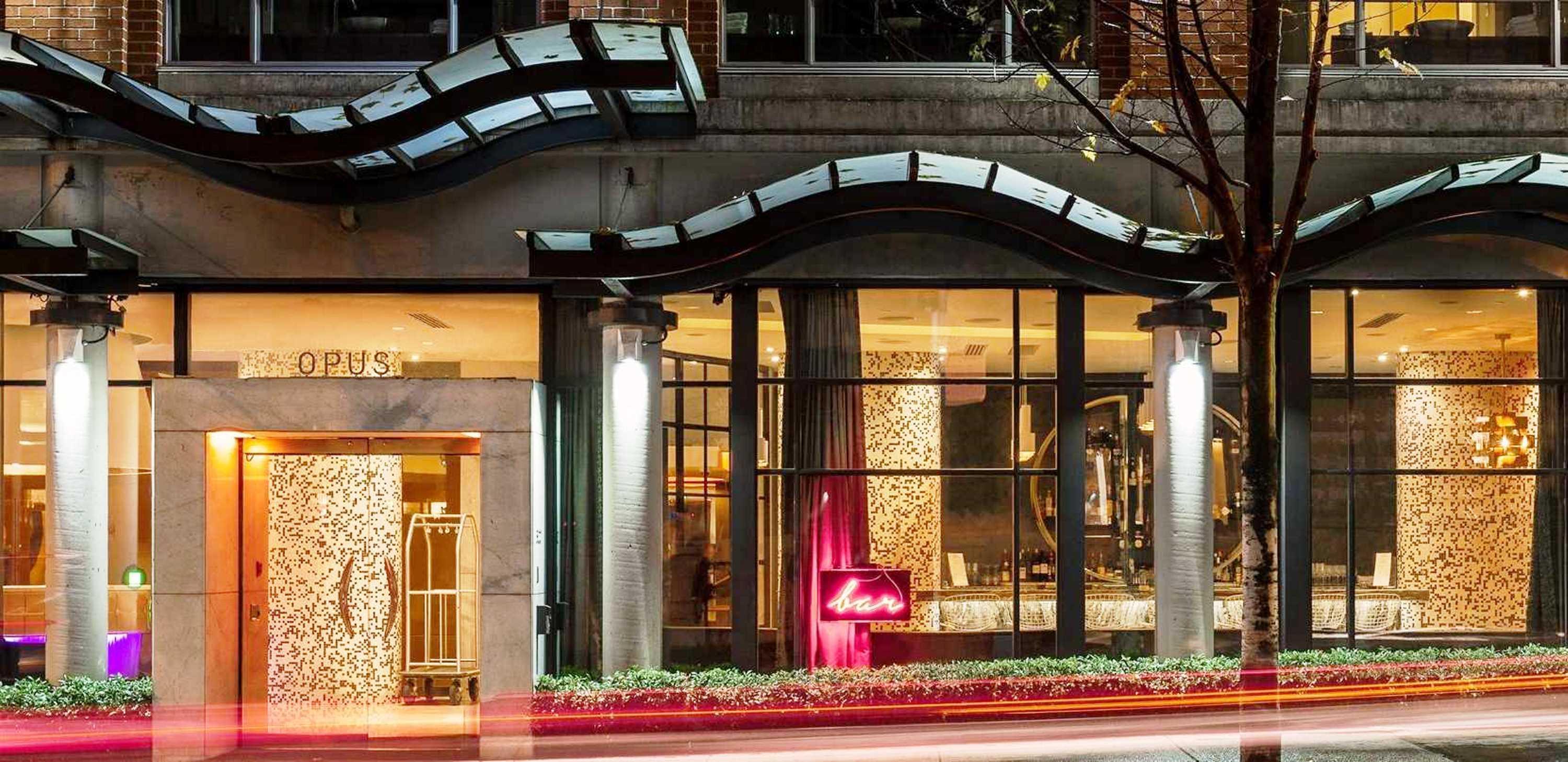 Opus Vancouver Exterior photo
