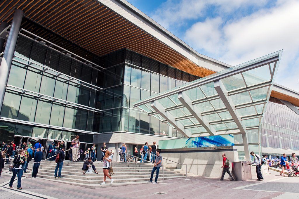 Opus Vancouver Exterior photo